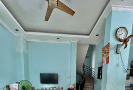 BÁN NHÀ PHÚ NHUẬN OTO VÀO NHÀ 80M2 4 TẦNG NGANG 7M 8 PN SÁT MẶT TIỀN HOÀNG VĂN THỤ GẤP BÁN 8.5 TỶ.